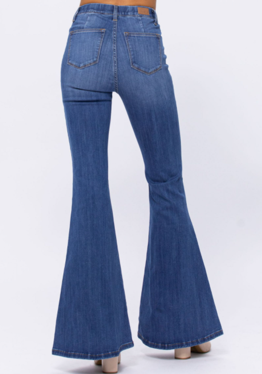 Flare for the Dramatic Judy Blue Jeans